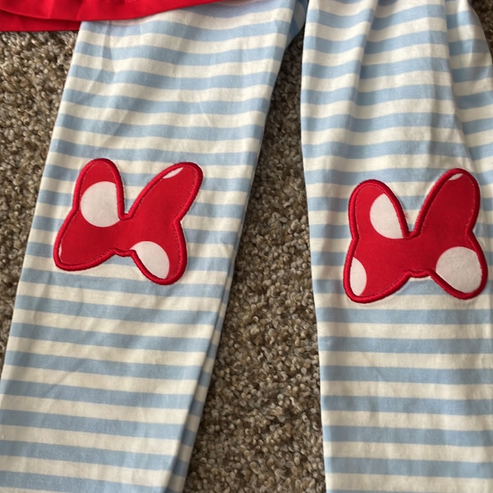 Minnie Mouse “R” set - Picture 3 of 5